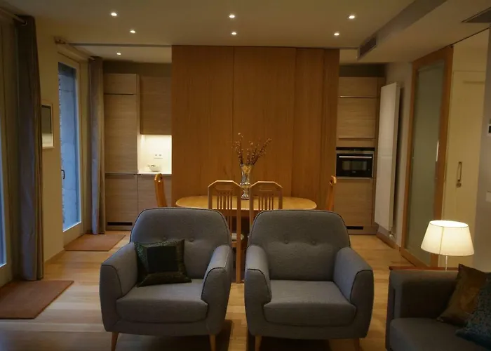 Beautifully Furnished Luxury Apartment In Barri Vell, Girona