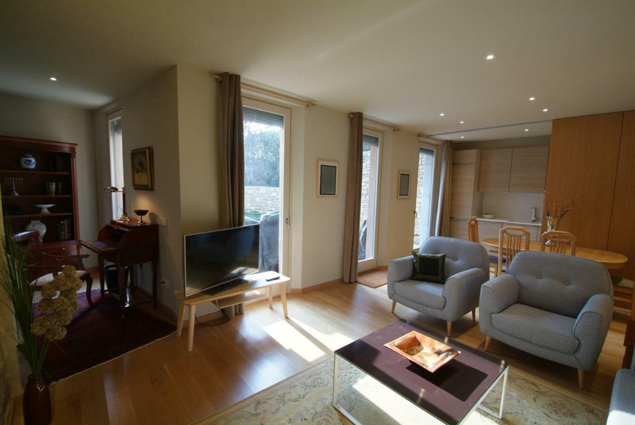 Apartamento Beautifully Furnished Luxury In Barri Vell, Gerona